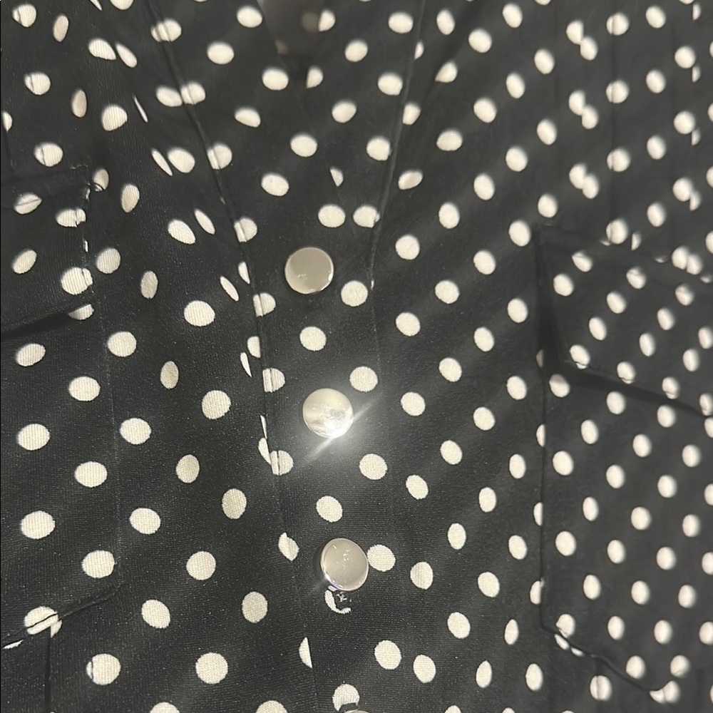 Cocomo Black and White Buttoned Mandarin Collar Blouse - Picture 4 of 8